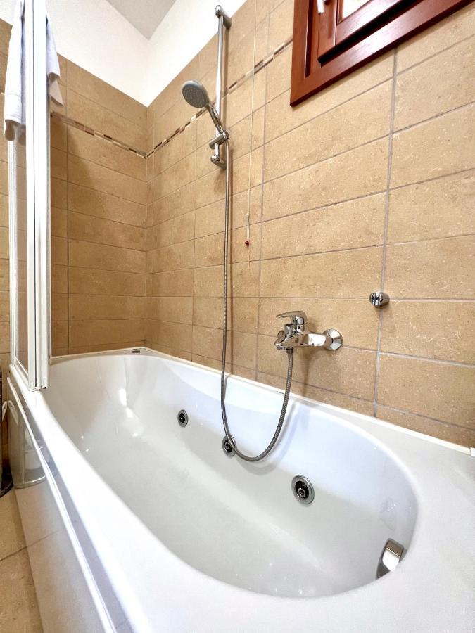 Apartment Gardabebo Torbole Sul Garda Dış mekan fotoğraf